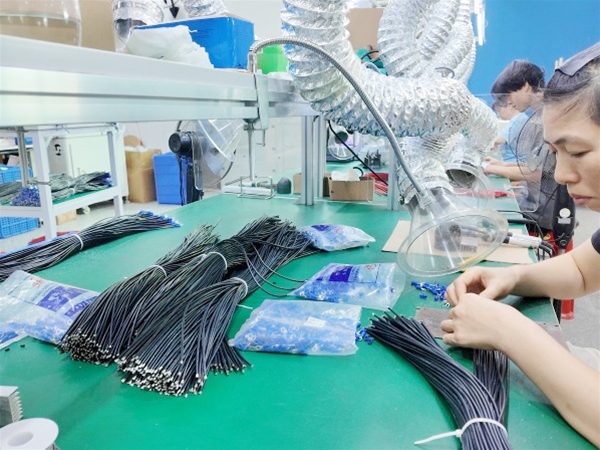 二楼焊接操作台